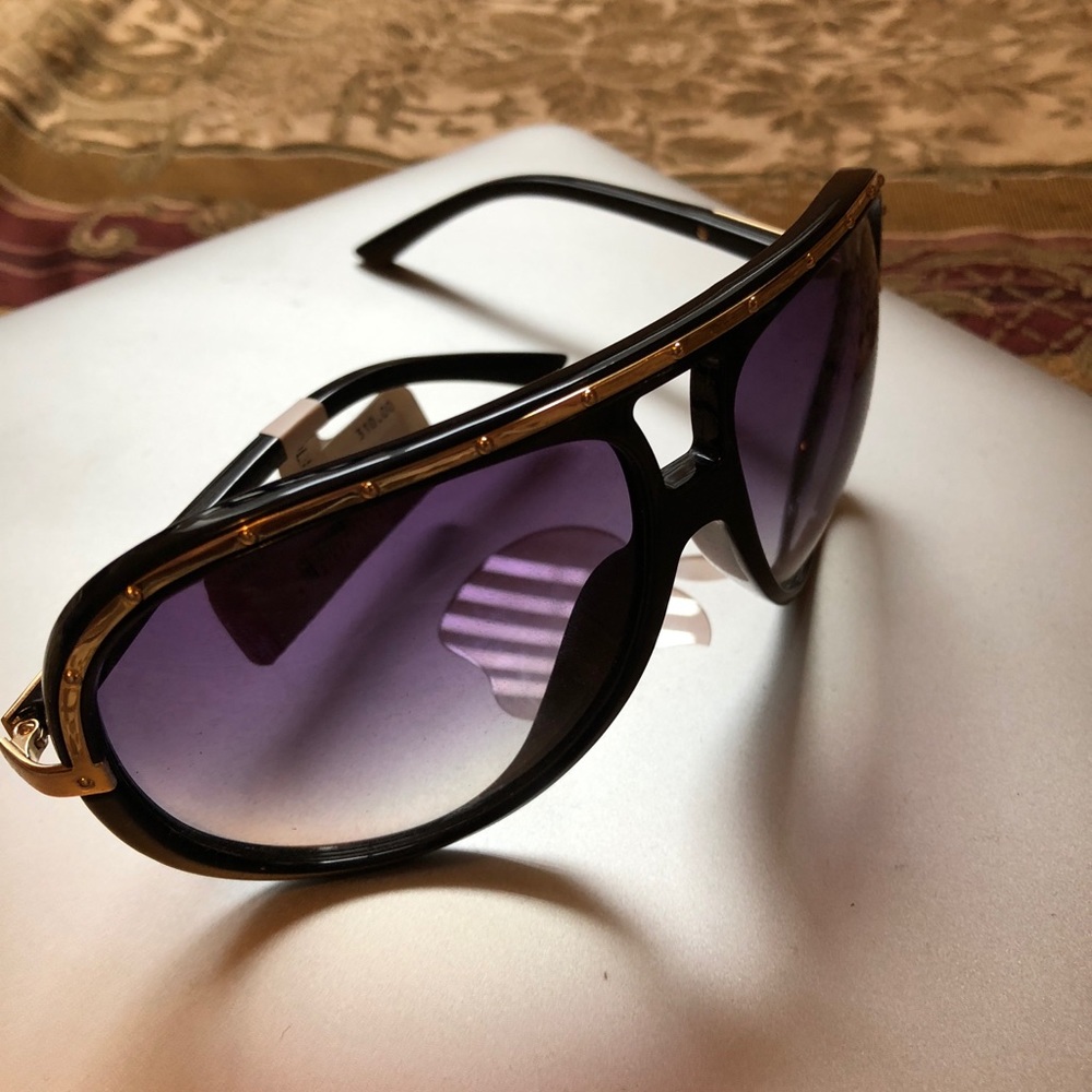 Marc Jacob uni sex sunnies